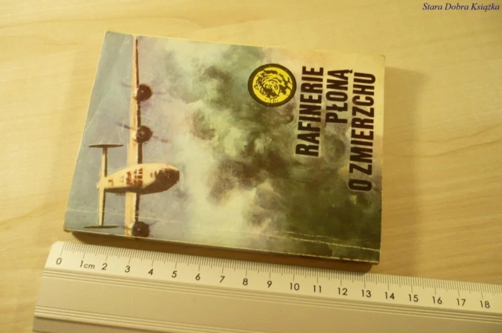 Obniżka ceny ŻÓŁTY TYGRYS: RAFINERIE PŁONĄ O ZMIERZCHU (1988)