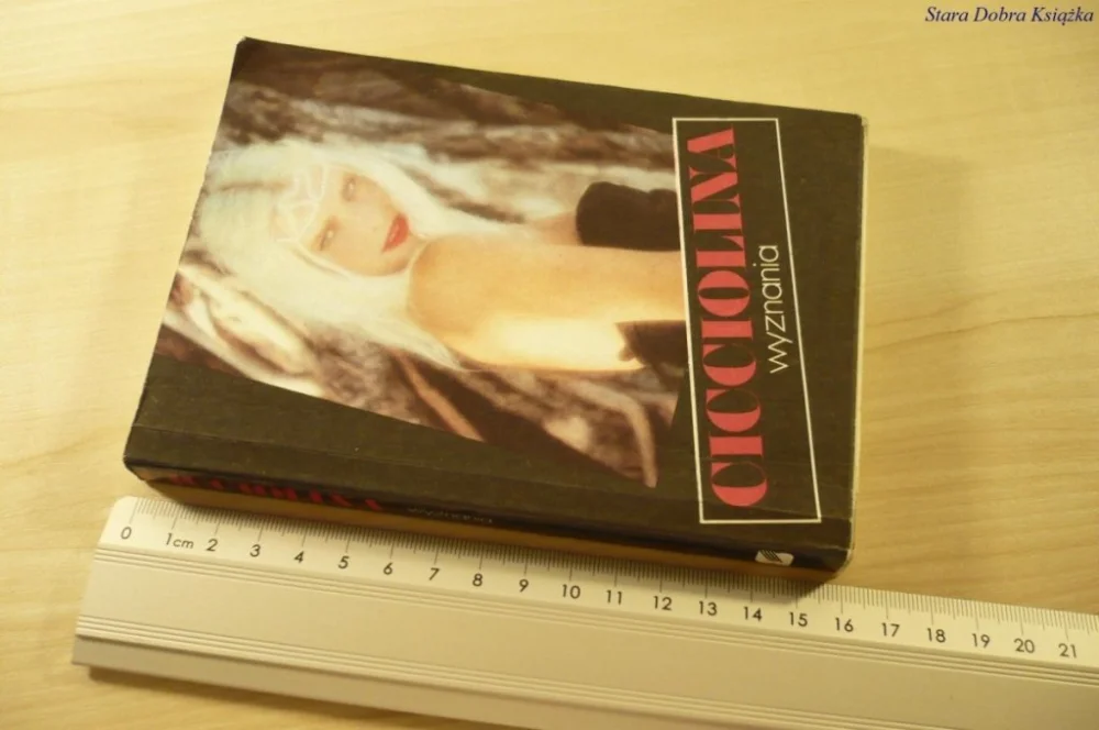 Łatwy zwrot CICCIOLINA. WYZNANIA (1990)
