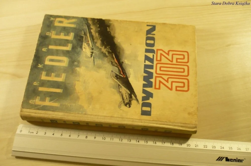 Bestseller DYWIZJON 303 - Arkady Fiedler (1965)