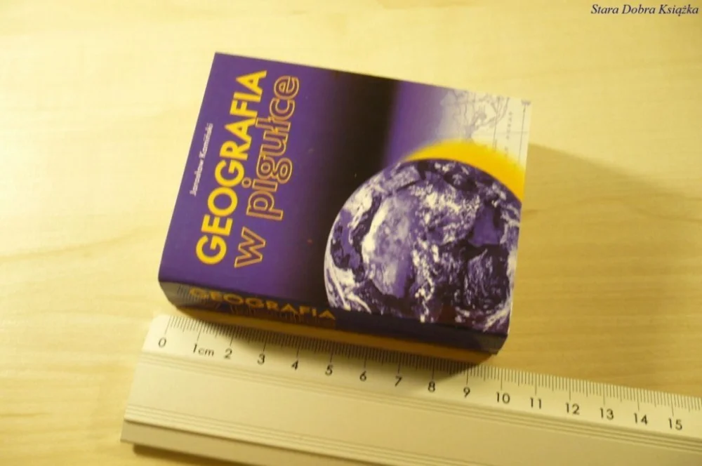 Bestseller GEOGRAFIA W PIGUŁCE - Jarosław Kamiński (2006)