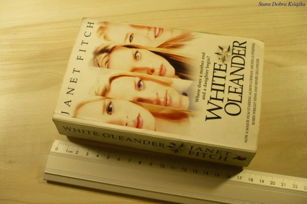 WHITE OLEANDER - Janet Fitch (2002) Premium