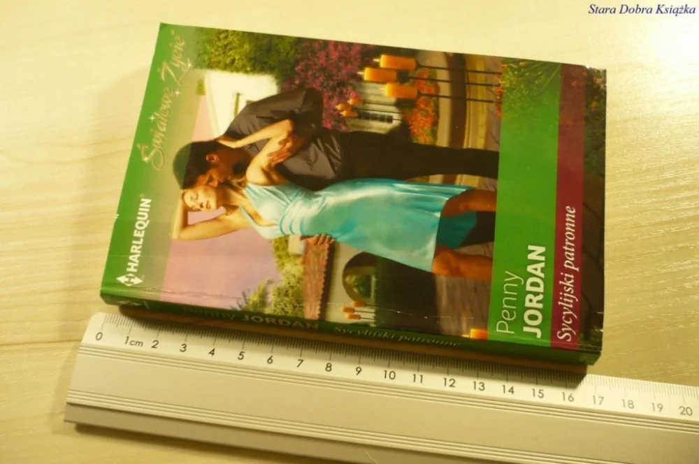 Hit sprzedaży SYCYLIJSKI PATRONNE - Penny Jordan (2013)