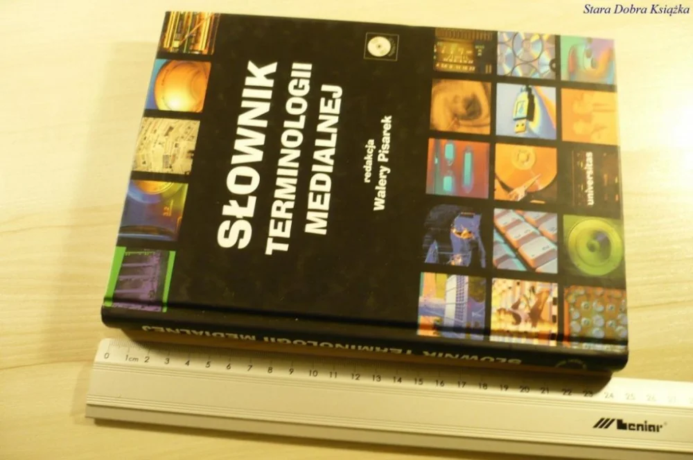 Łatwy zwrot SŁOWNIK TERMINOLOGII MEDIALNEJ - W. Pisarek (2006)