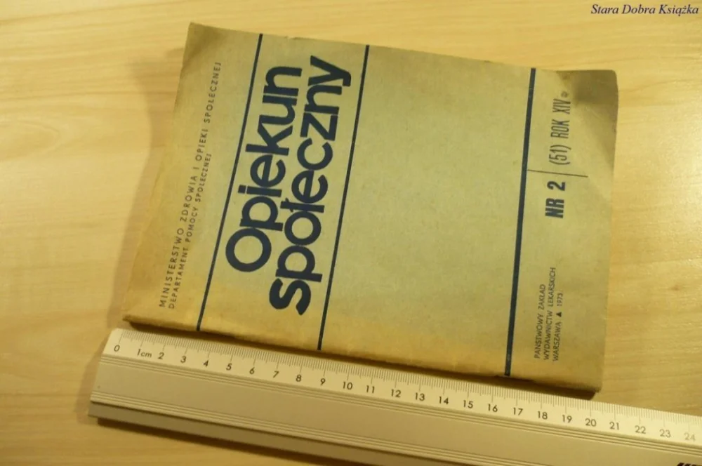 Zamów teraz OPIEKUN SPOŁECZNY NR 2 (51) 1973 ROK XIV