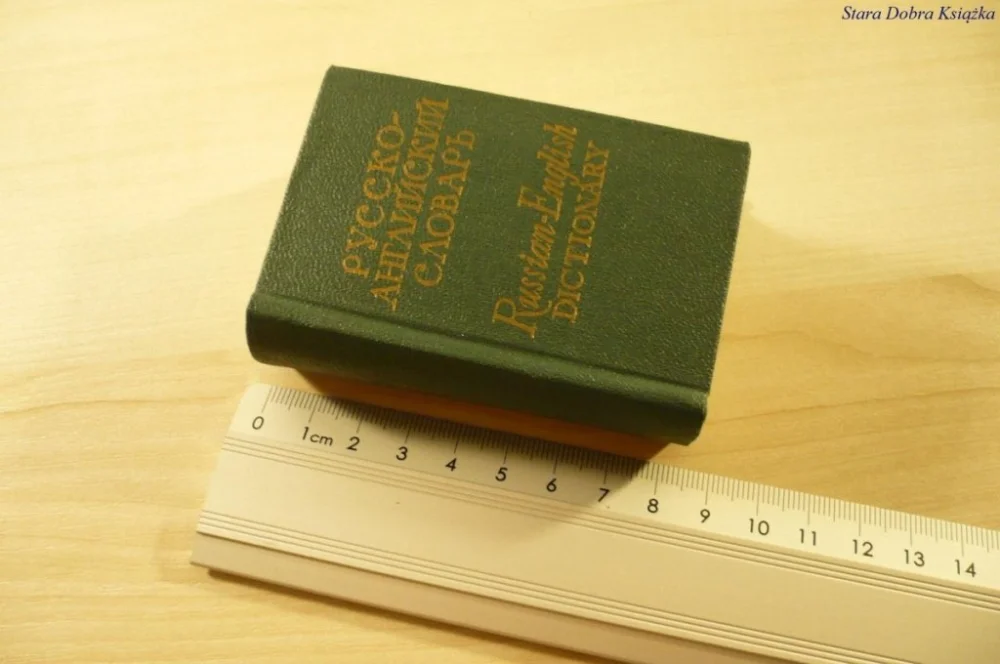 Hit cenowy RUSSIAN-ENGLISH DICTIONARY (1966) MINIATURA