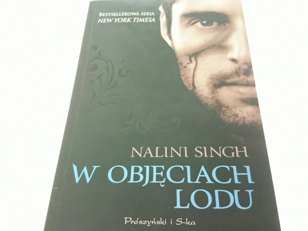 Tani W OBJĘCIACH LODU - Nalini Singh 2012