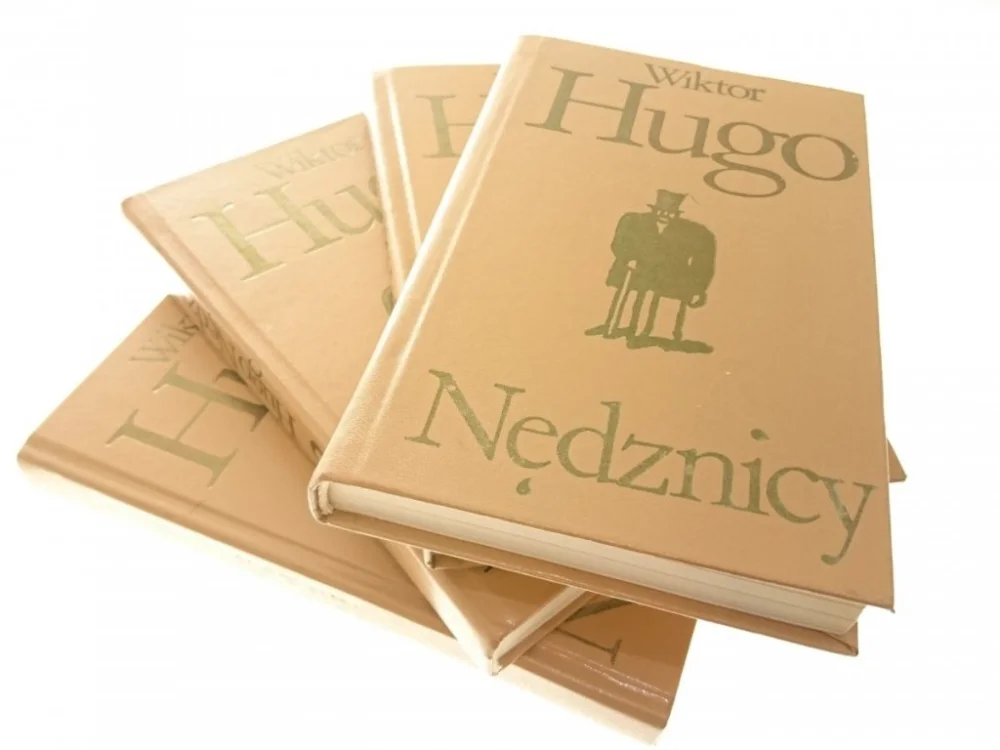 Oferta limitowana NĘDZNICY TOMY OD 1 DO 4 - Wiktor Hugo 1976